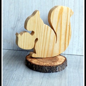 Figurine écureuil En Paille Tressée GANAZONO - Déco Automne Et Noël, Bureau Ou Maison, 18 Cm