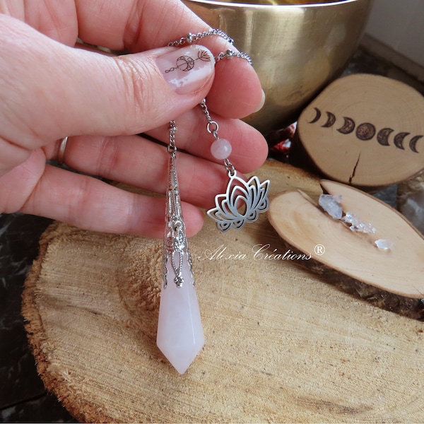 Pendule Divinatoire avec  pointe en Quartz rose et pendentif Lotus