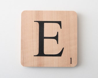 Wall scrabble letter size 9 x 9 cm in quality solid wood.