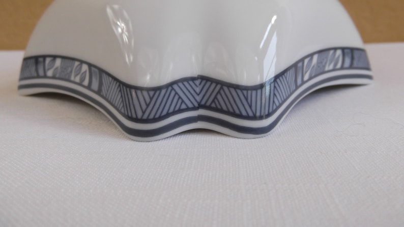 Georges Briard Blue Dynasty Serving Bowl Vintage Fine China by Georges Briard
