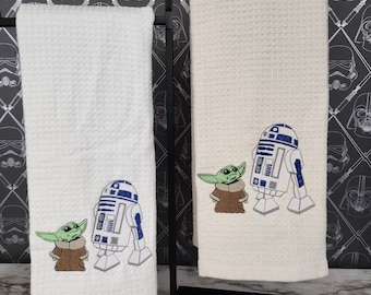 Nuevo bordado de Grogu y R2D2 sobre toalla Waffle & Terry Cloth