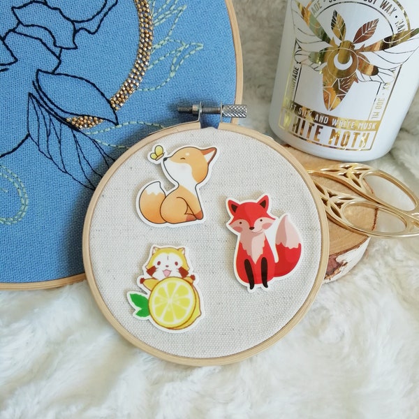 Porte aiguille aimanté / needle minder "Panda roux et citron", "Renard" ou "Renard et papillon"