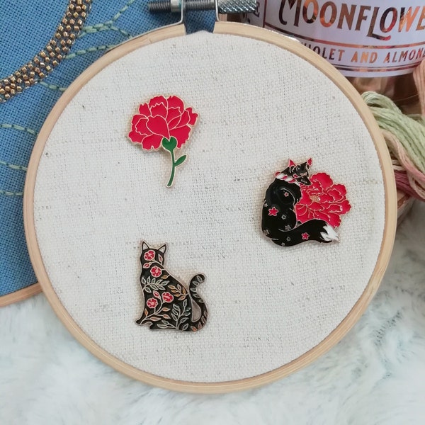 Porte aiguille aimanté pour broderie "Pivoine rouge" "Kitsune" "Chat fleuri"