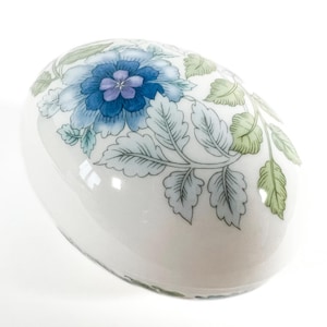 Wedgwood Porcelain Trinket Dish With Lid, Clementine Design, Vintage Ceramic Egg Shaped Pot