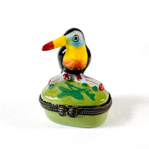Limoges-stil PHB prydnadsask, tukanfågel vintagemetall och porslin