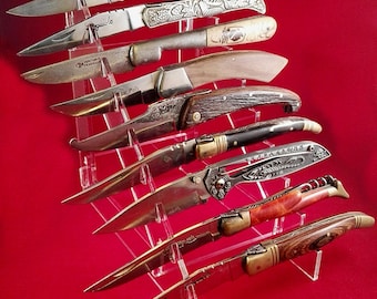 Plexiglass display for 9 knives