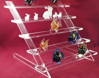 Plexiglas staircase display for small items