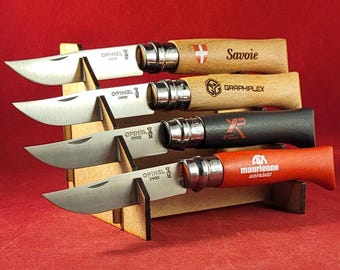 Medium display for 4 collector&#39;s knives