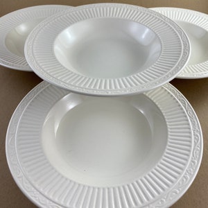 Mikasa Italian Countryside Rim Soup Bowl: Farmhouse White Stoneware