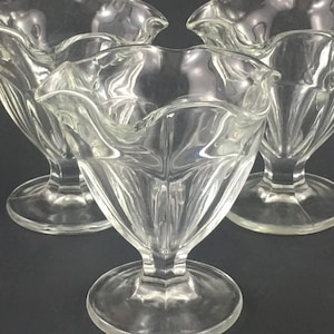 Retro Sundae Glasses Set: Soda Fountain Ice Cream Parlor Tulip Bowls