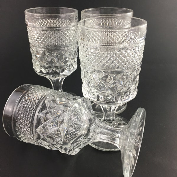 Set of 4 Wexford Wine Claret Glass Anchor Hocking, Criss Cross Clear Glass, Anchor Hocking, Wexford Barware, Wexford Stemware Cocktail Glass