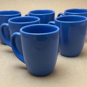 Zestaw 6 kubków kamionkowych Blue Hearts Corelle o pojemności 10 uncji