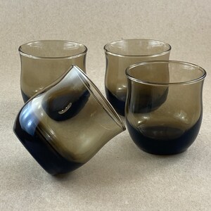 Brown Rocks Old Fashioned Tulip Glass, Brązowe szkło barmańskie, Zestaw 4 brązowych kieliszków koktajlowych Brown Rocks Tulip Glass,