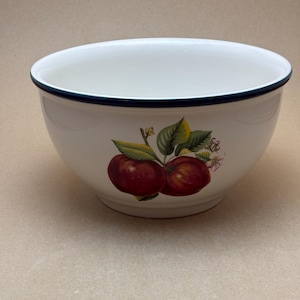 China Pearl Casuals Apple Serving Bowl: Farmhouse Kitchen Decor