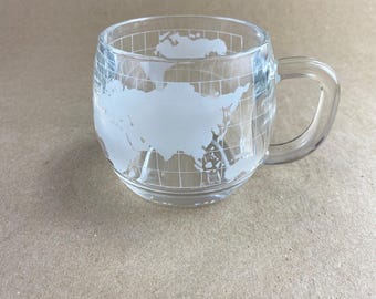 Kubek szklany Nescafe World Globe Vintage – artykuł promocyjny Nestle