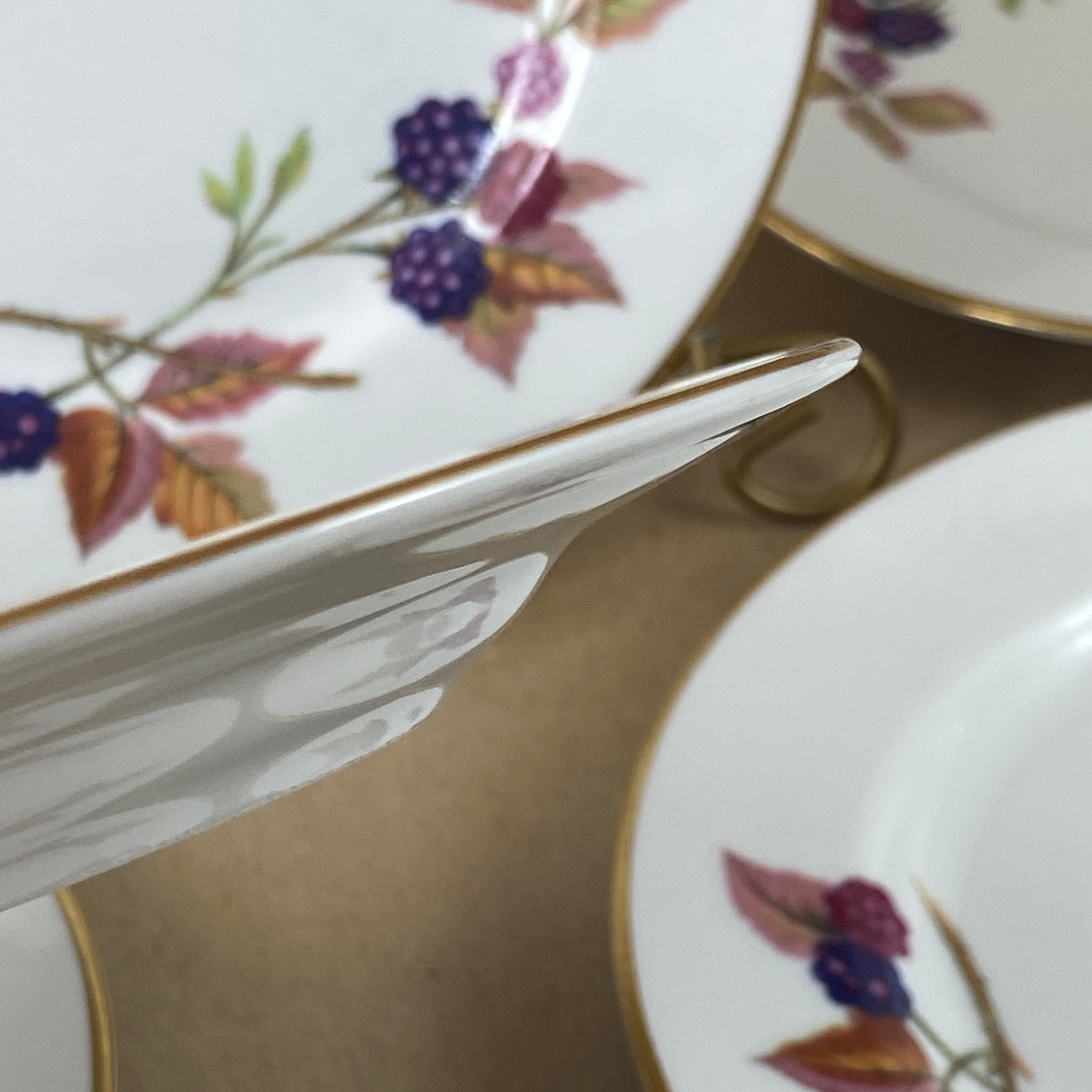 ロイヤルウースター イヴシャムゴールド ブレッドプレート - 磁器製