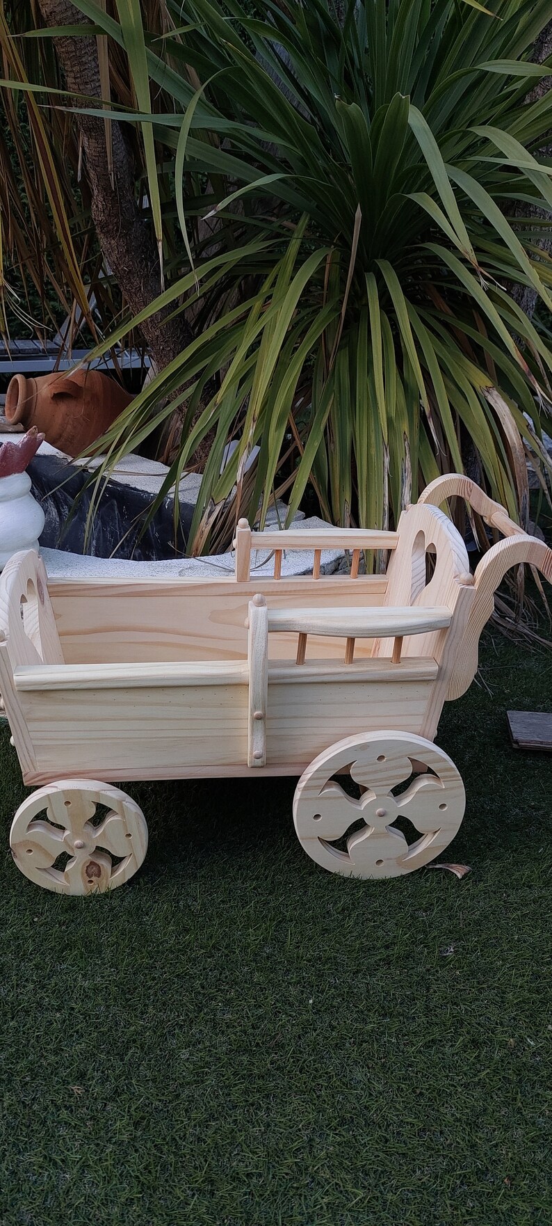 Handmade wooden pram for garden decoration, baptism, sugared almonds. image 2