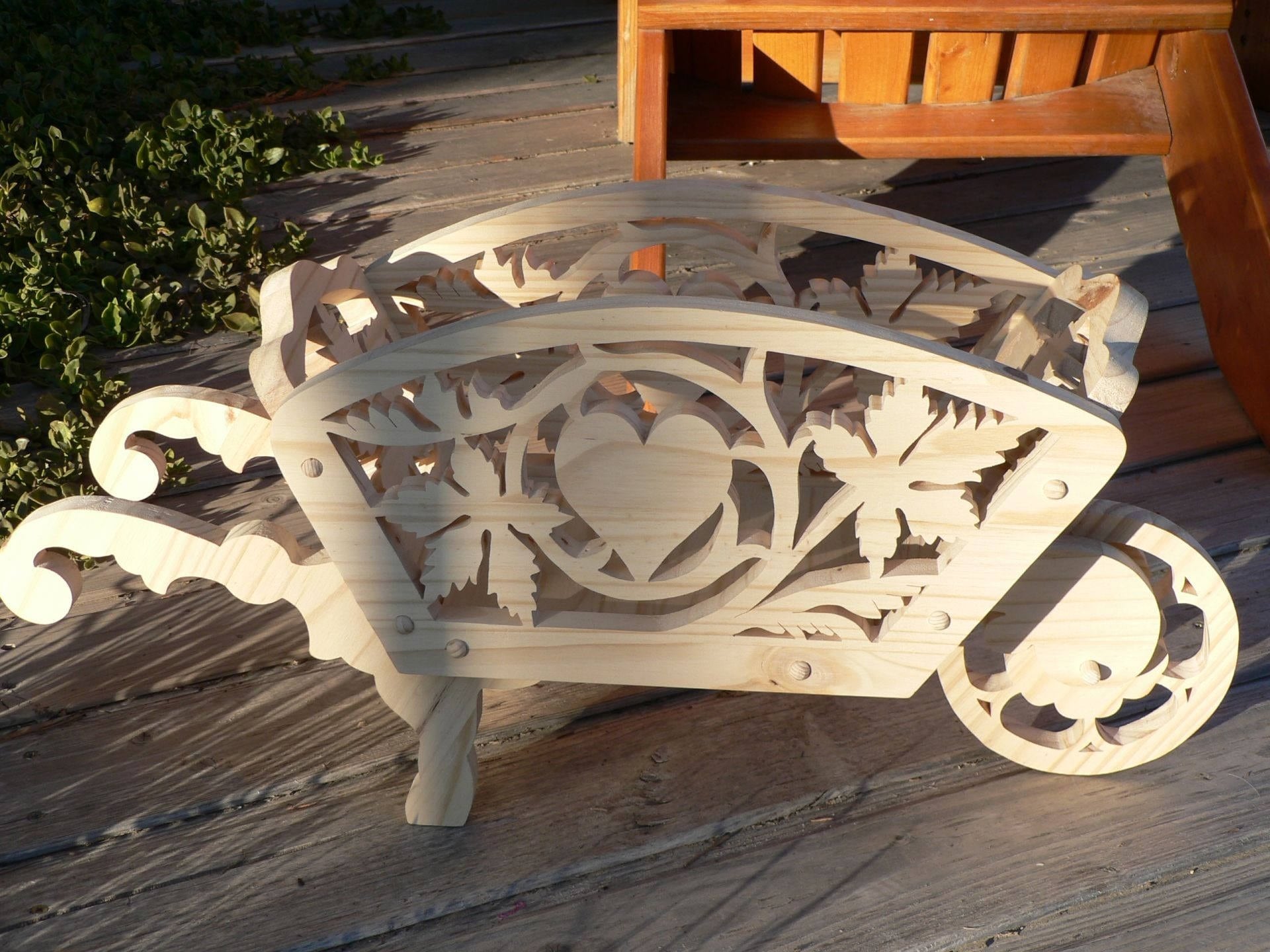 Pequeña carretilla de madera para decoración | Etsy