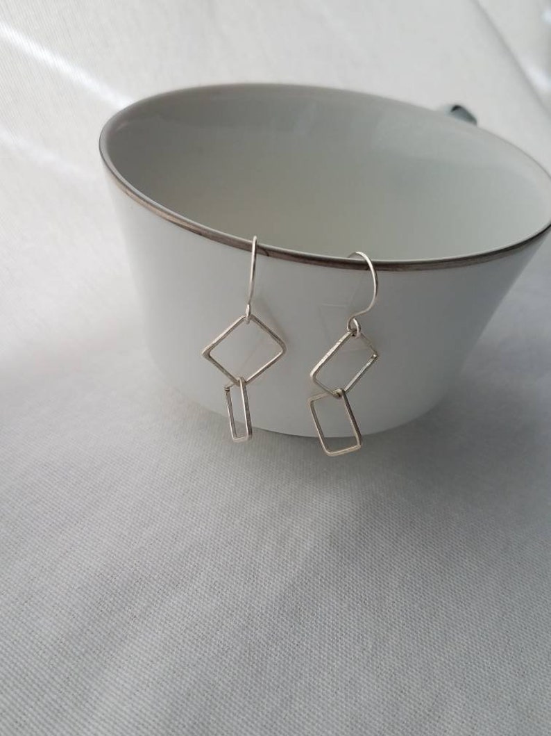 Silver Square Dangles Square Everyday Earrings Metal Wedding Jewelry Hammered Silver Earrings Silver Square Wire Dangle Earrings