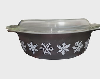 Cazuela ovalada Pyrex "Black Snowflake" de los años 50 con tapa. 1,5 cuartos de galón. N.° 043