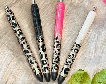 Custom Cheetah Epoxy Pen, Personalized Glitter Pen for Nurse, Bridesmaid Gift, Custom gel pen, Gift for Teacher, Leopard Print Pen, Glitter