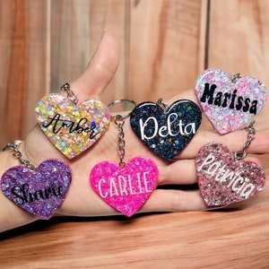 Glitter Heart Keychain with name, Resin heart Keychain, kids backpack charm, Bag Charm, Party gift, Team Gift, Teacher Gift