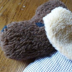 Cuddly pillows, plush toys, stuffed toys, cuddly pillows