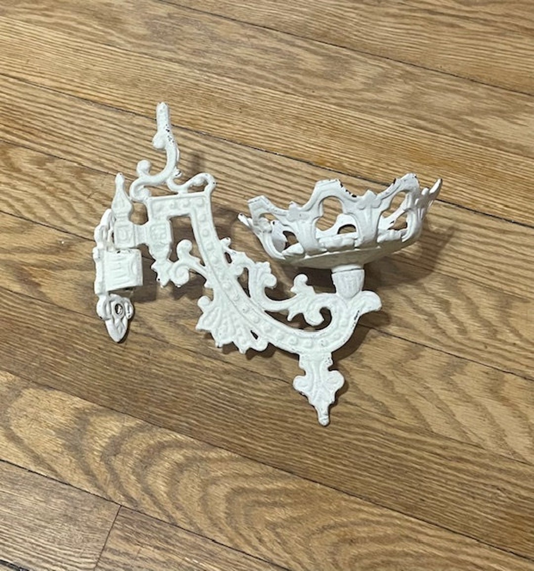 Antique Cast Iron Oil Lamp Bracket Etsy