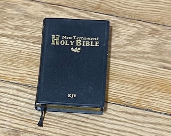 New Testament Holy Bible Pocket