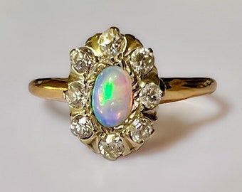 Anillo Art Déco antiguo con halo de diamantes de talla antigua de ópalo australiano de cristal de 0,90 ct y 1,8 g