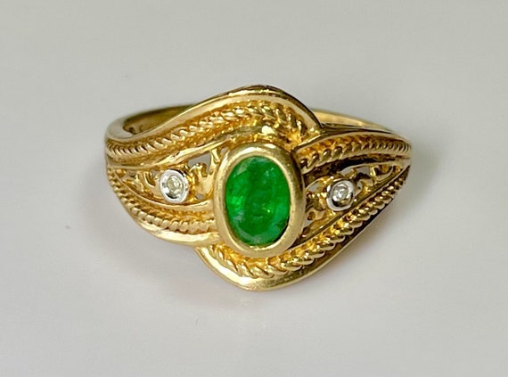 Vintage 10k Columbian Emerald Diamond Ring 3.5g - image 2
