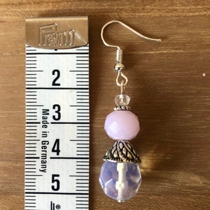 Boucles d'oreilles pendantes avec perles en verre de couleur transparente et rose image 5