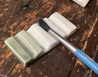 ceramic brush holder