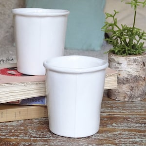 gobelet / tasse / cache-pot blanc en céramique imitation pot en carton