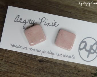 Earrings ceramic small square pink