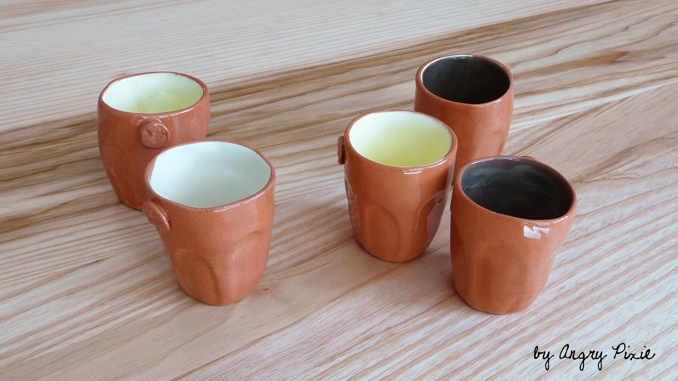 Petites Tasses à Expresso Colorées en Faïence