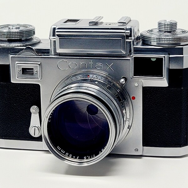 Zeiss Ikon Contax IIIa with f1.5 50mm lens