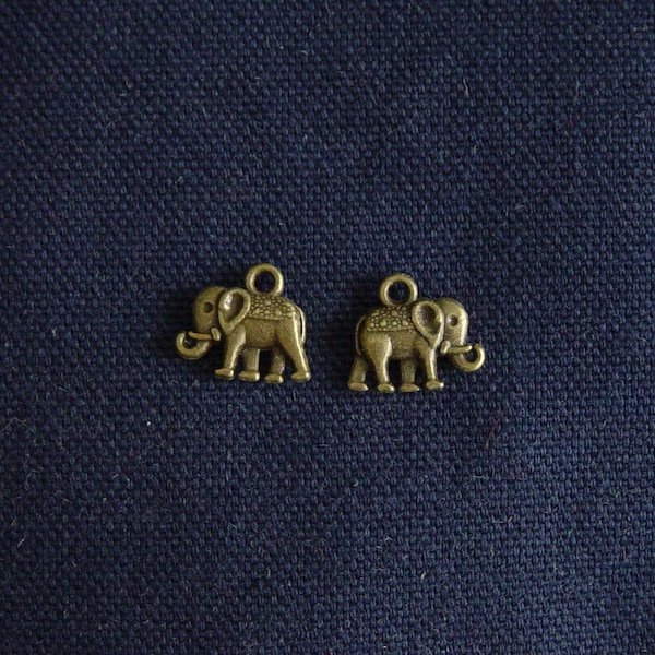 2 Breloques Très Petit Eléphant en métal bronze