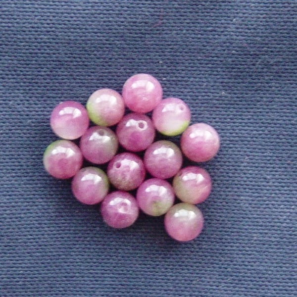 15 Perles en verre 8 mm de couleur mauve rose vert