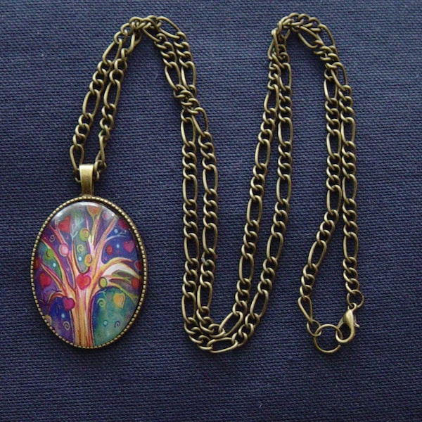 Collier mi-long bronze avec pendentif camée arbre de vie