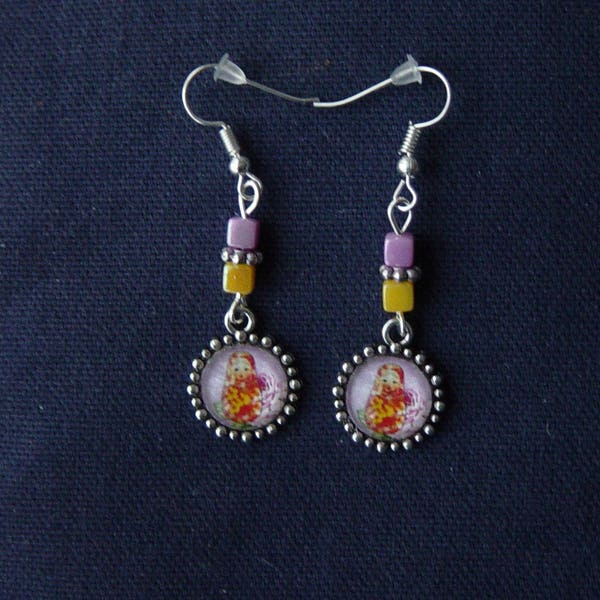 Boucles d'oreilles Matriochka orange fond mauve clair