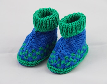 blau grün gemusterte Babyschuhe 3-6 Monate aus Baumwolle gestrickt