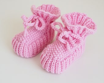 rosa Babyschuhe 3-6 Monate aus Wolle gestrickt