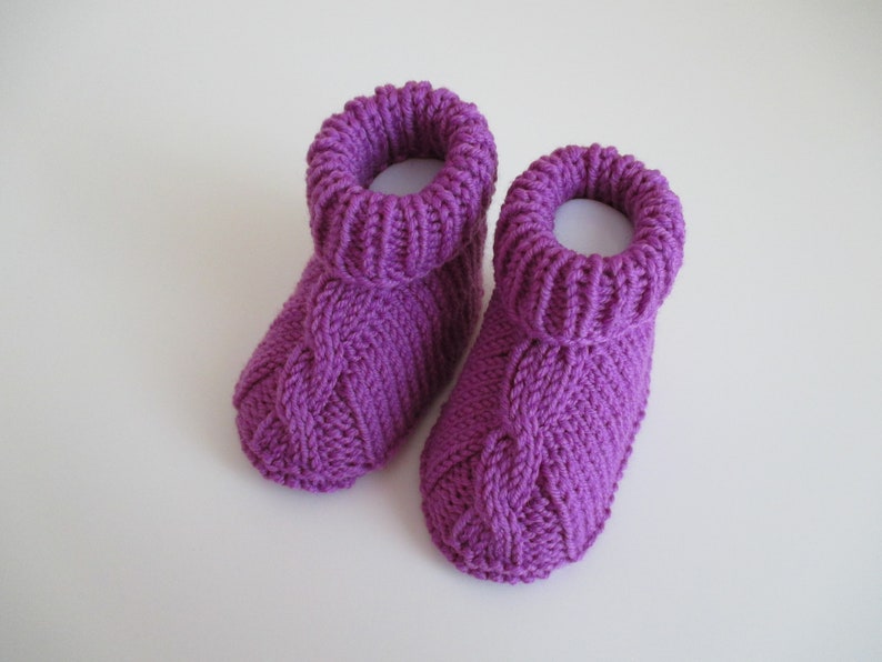 knitted purple wool baby shoes 3-6 months image 2