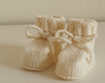Babyschuhe in crème, 3-6 Monate, gestrickt aus Wolle, für kleine Jungen und Mädchen
