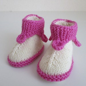 Baby shoes 0-3 months knitted natural and pink model Kobold image 1