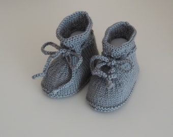 chaussures de bébé grises, en laine pour bébé, tricotées à la main, 3-6 mois, chaussons avec cordon