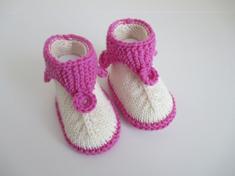 Baby shoes 0-3 months knitted natural and pink model Kobold image 2