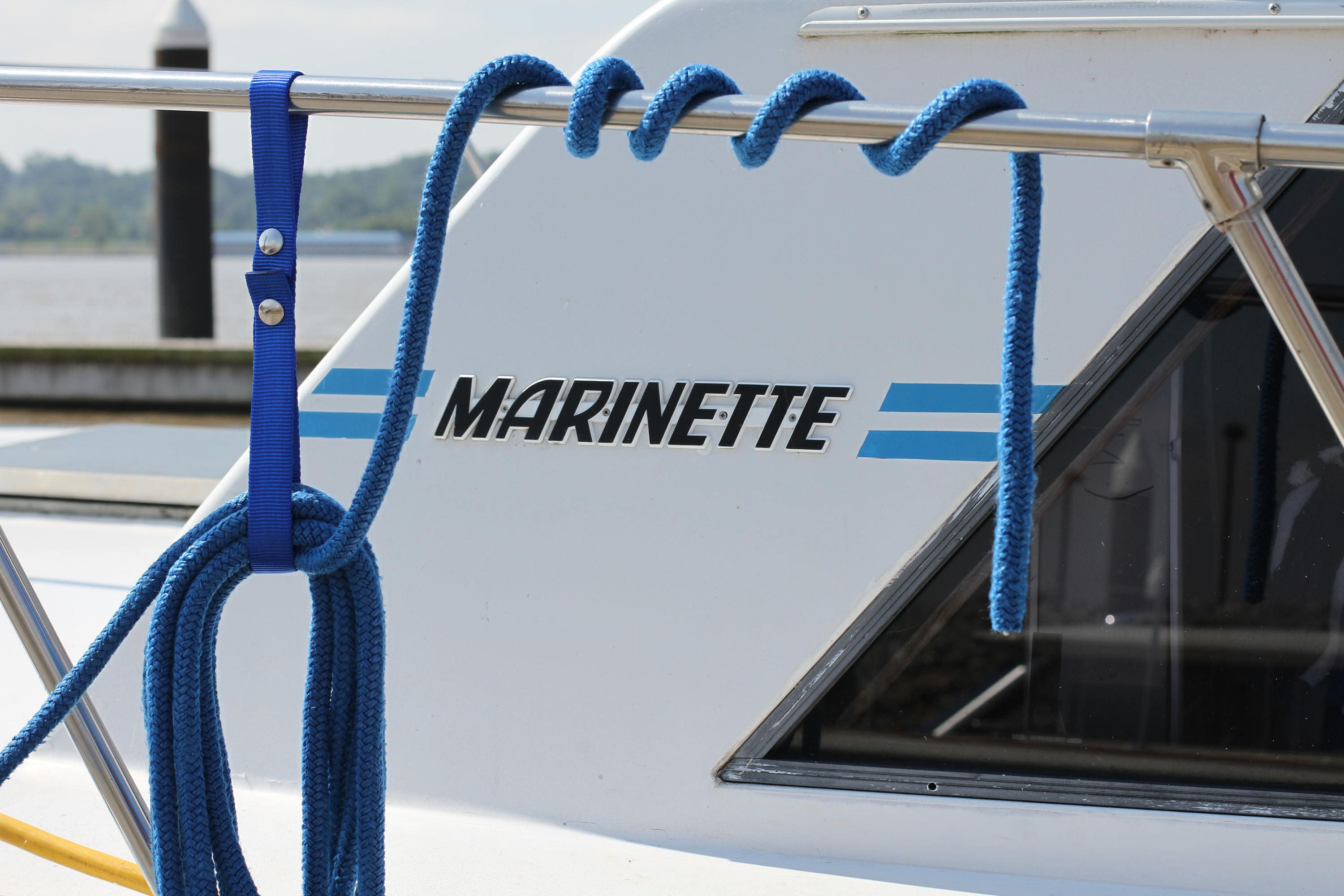 Set of 4 Boat Railing Straps for Holding Dock Line Rope on motor