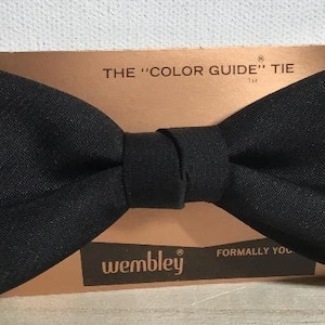 Vintage Wembley Clip On Black 100% Silk Bow Tie- 1960&#39;s - NOS In Original Box